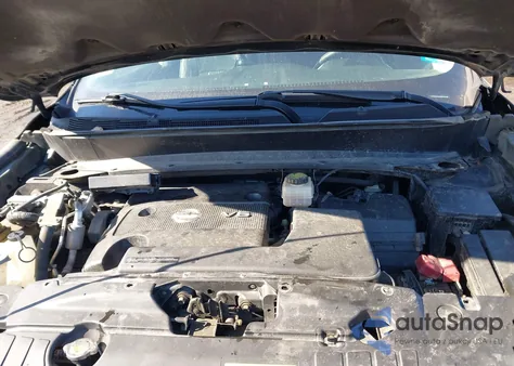 2015 Nissan Pathfinder Sv z USA, uszkodzony, nr VIN 5N1AR2MM7FC720417